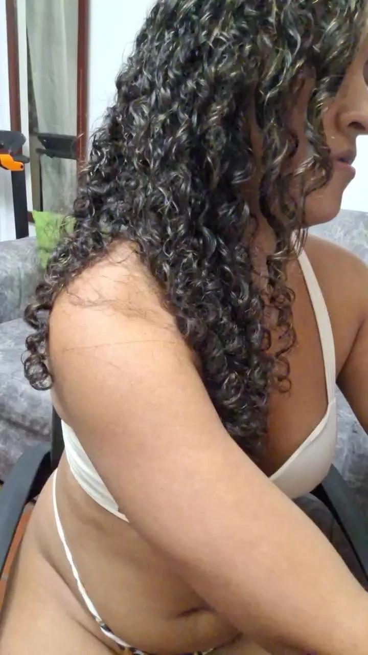 Offline PieldeChocolate on Cam4