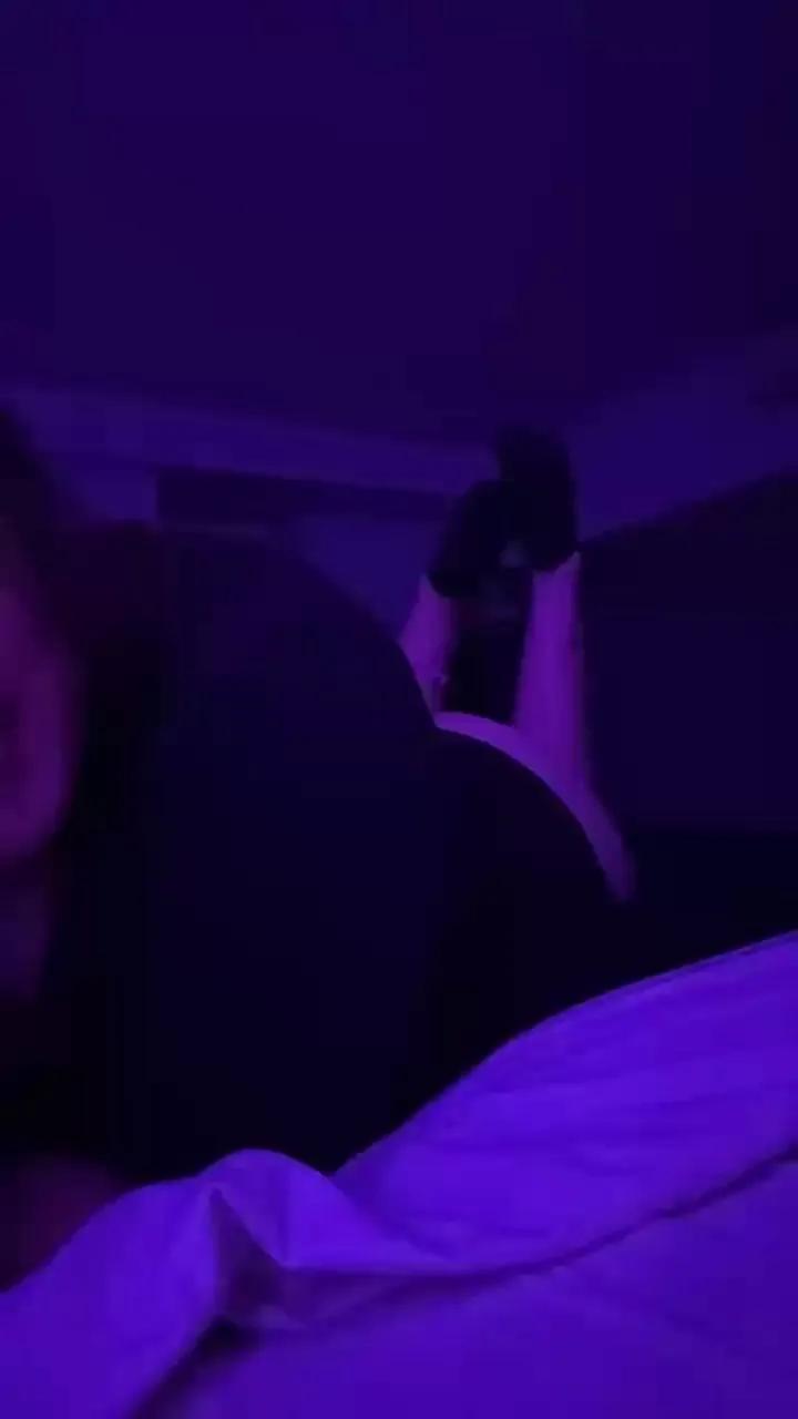 Offline Pradaxxx2 on Cam4