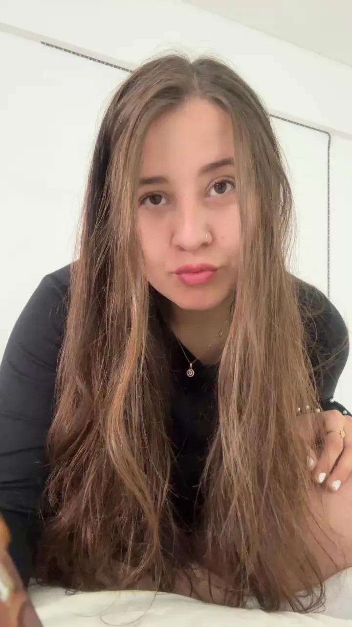 Offline Pradaxxx2 on Cam4