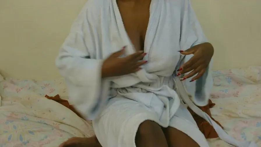 Offline Prettynipples57 on Cam4