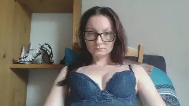 QueenDiva30 on Cam4 