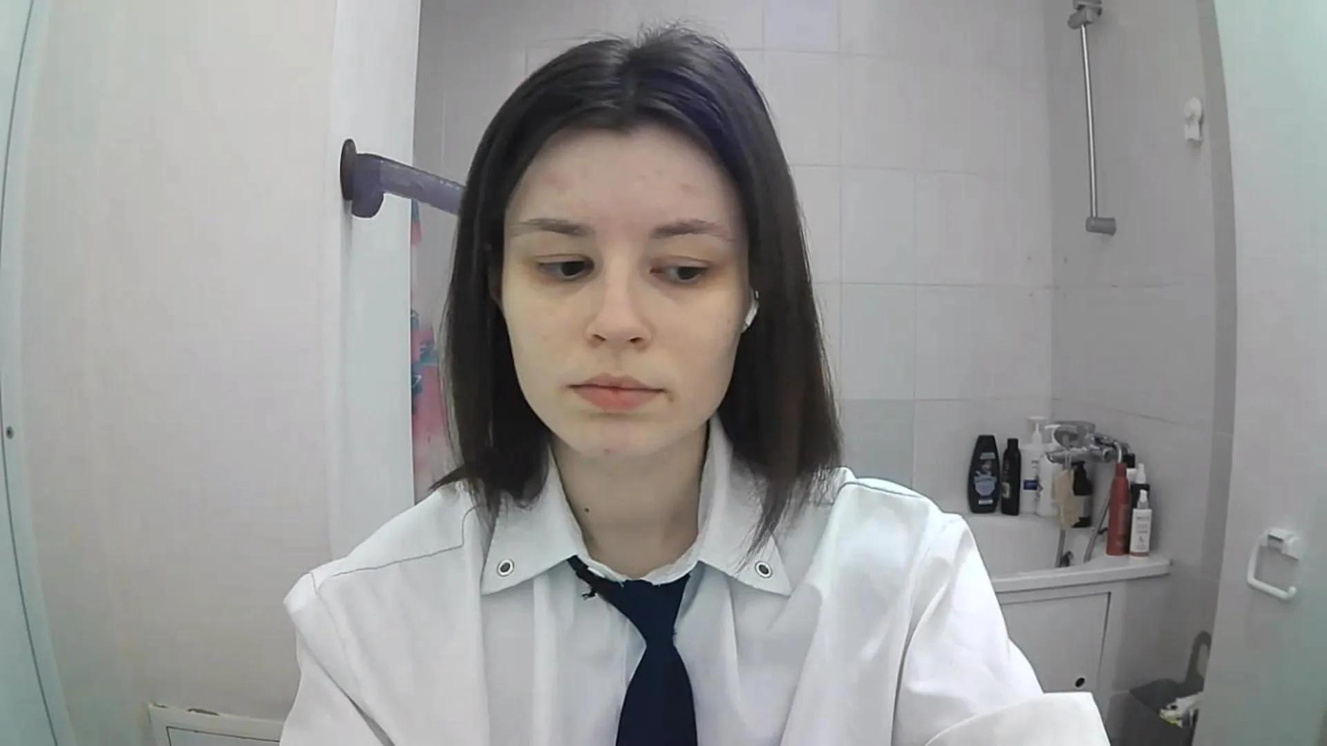 QueenieGriscom on Cam4 