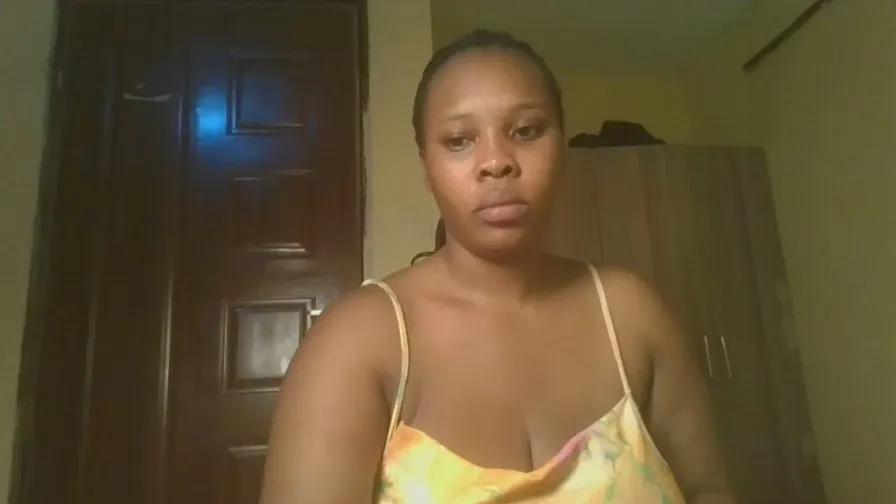 Offline Queenlily25 on Cam4