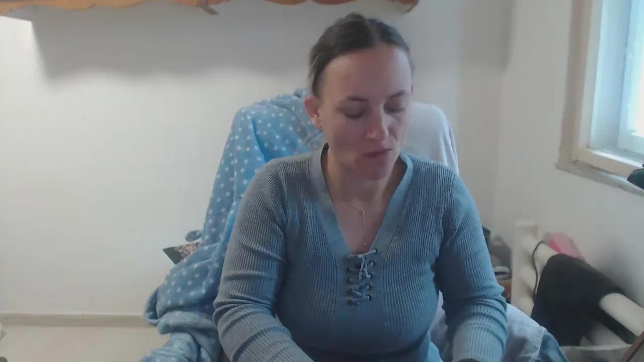 Offline queensinner on Cam4