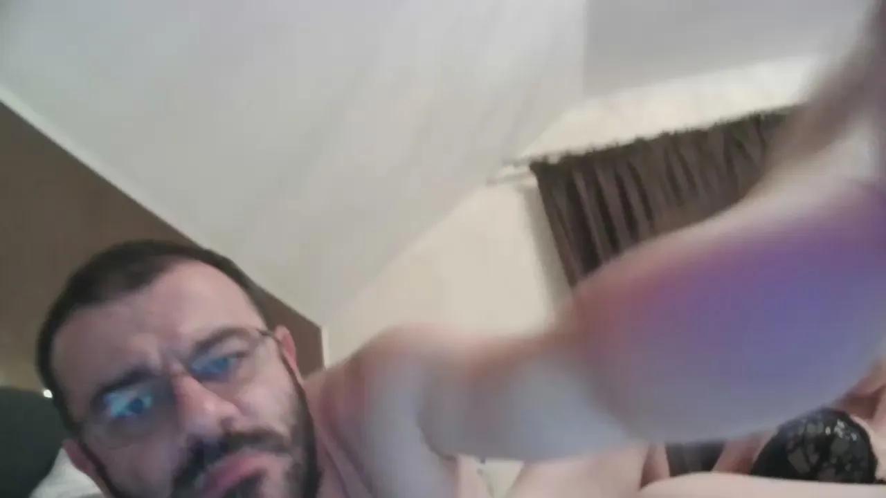 Offline Qwerty69321 on Cam4