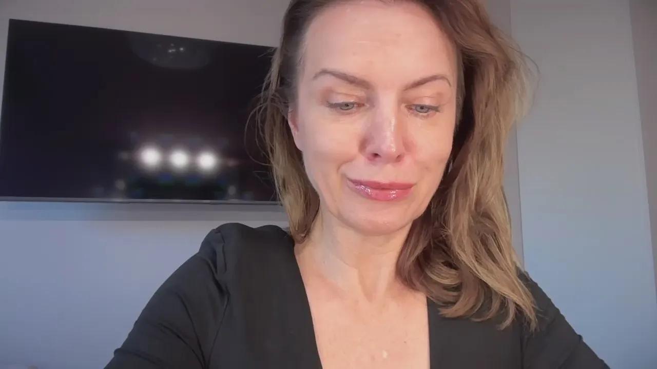 RachelDoll on Cam4
