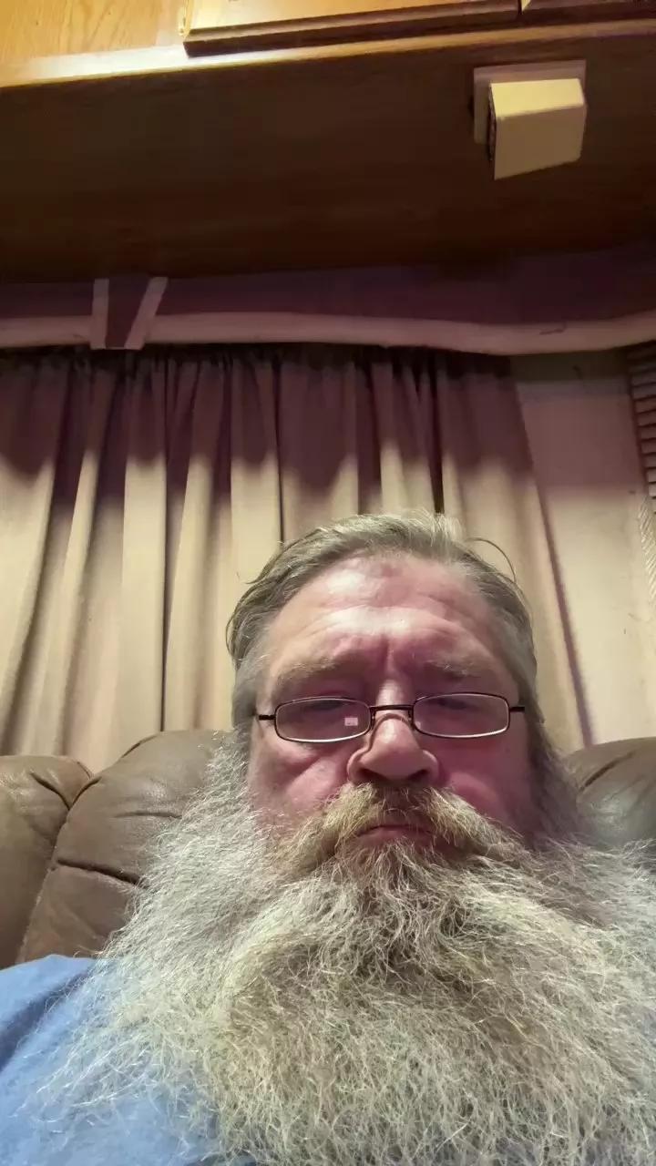 Offline rblyll on Cam4