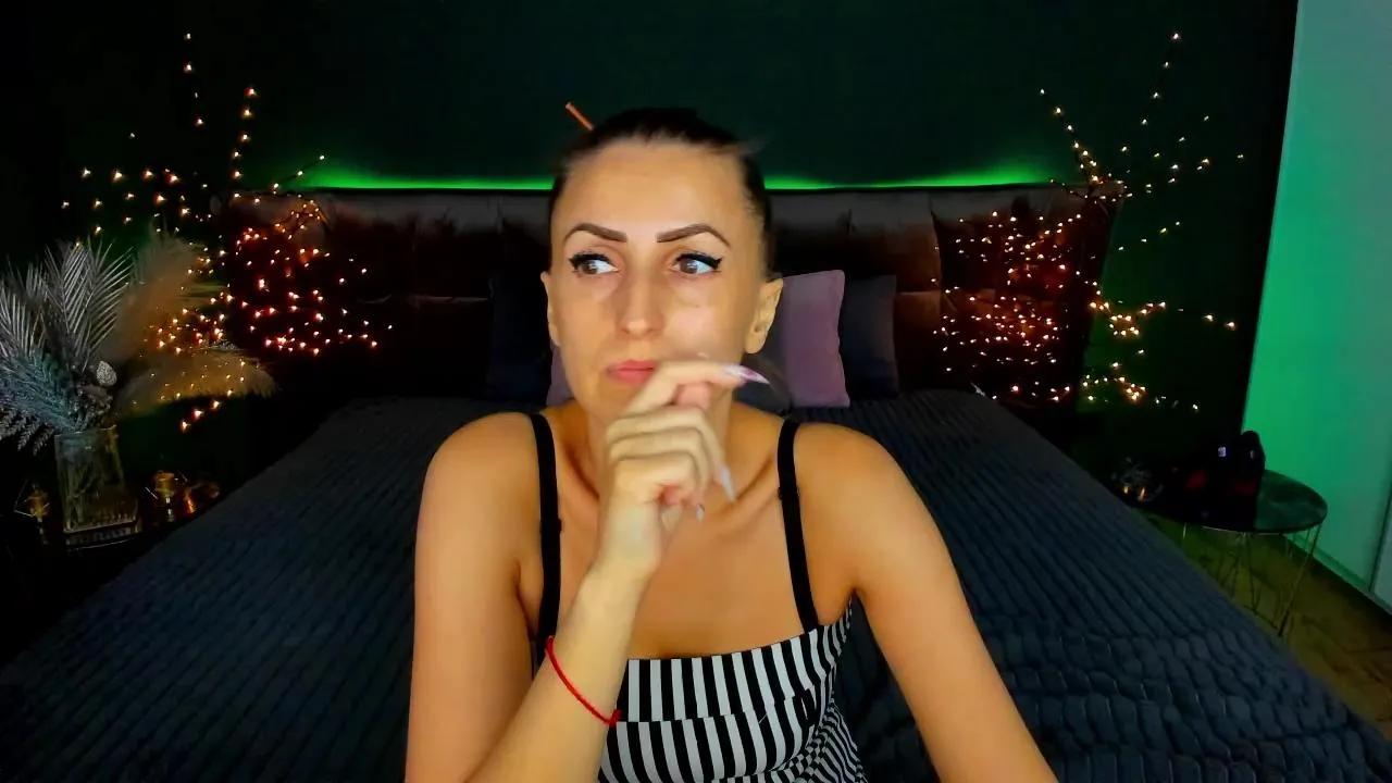 Rebeca_Diamond on Cam4 