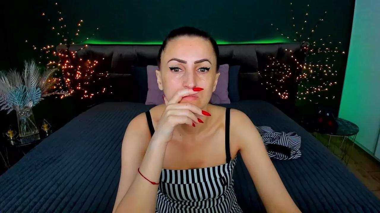 Rebeca_Diamond on Cam4 