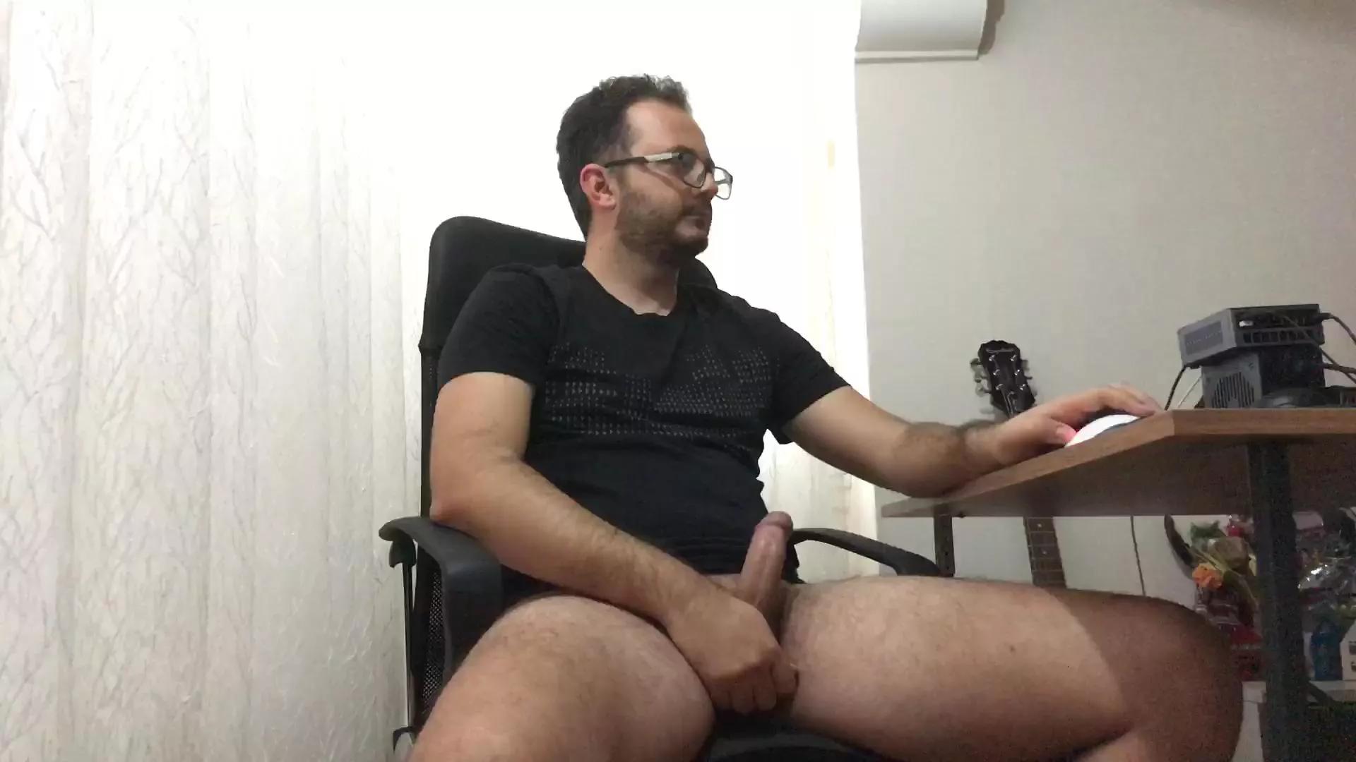 Offline redhatt on Cam4