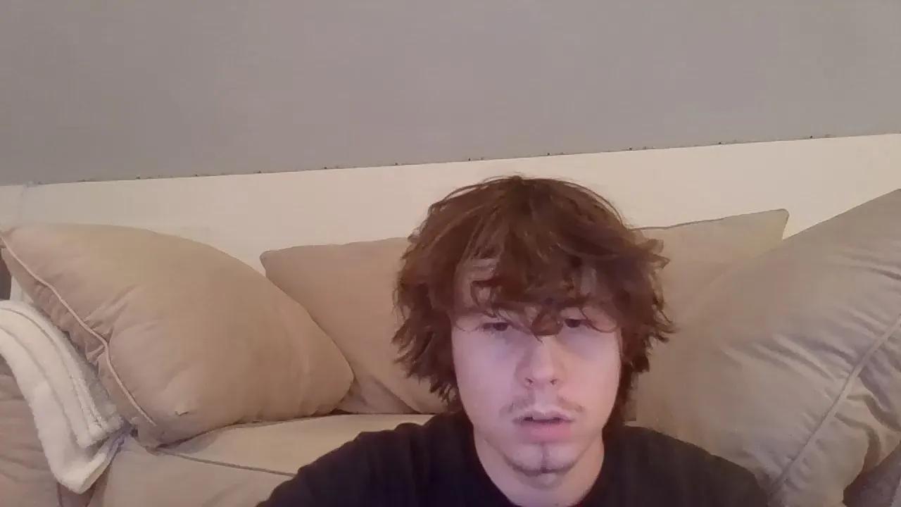 Offline Roomfullofcum on Cam4