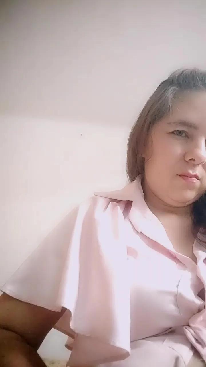 Offline Rose_milff on Cam4