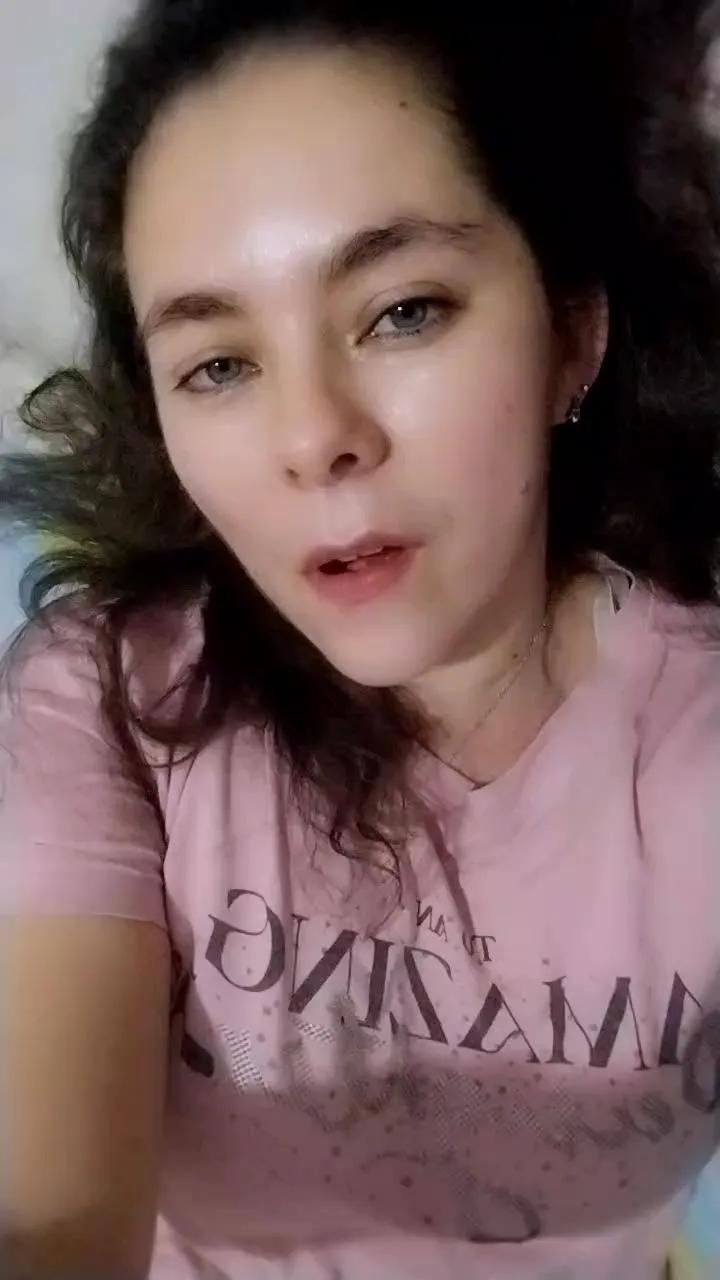 Offline Rose_milff on Cam4