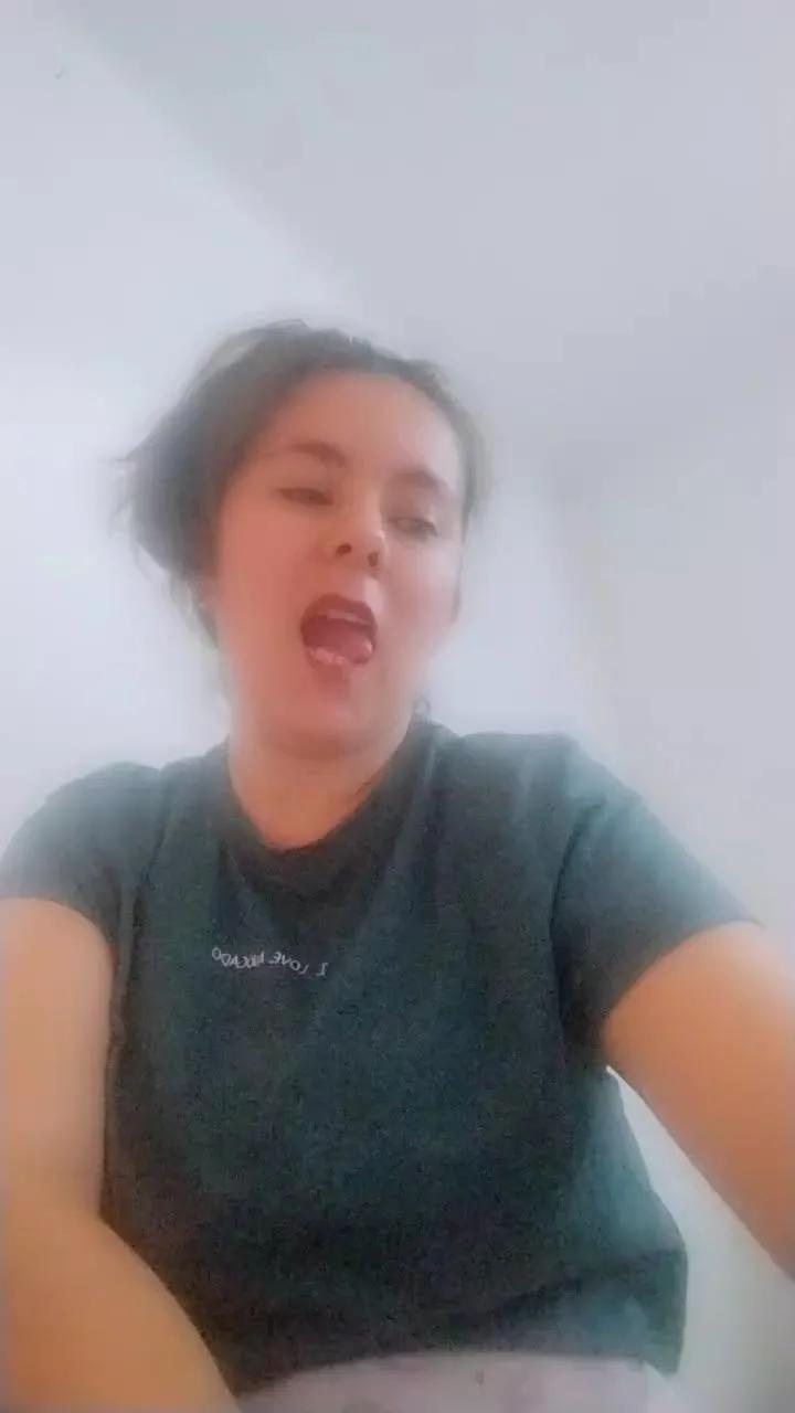 Offline Rose_milff on Cam4