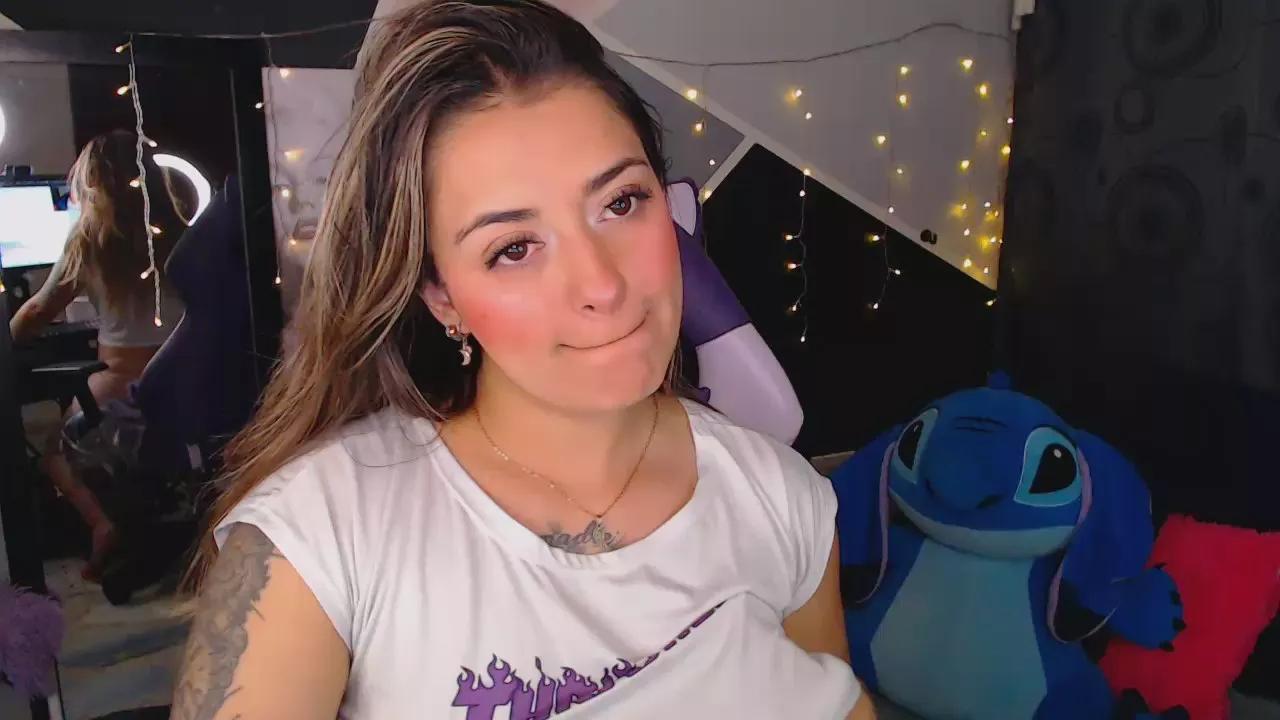 Samanta_james19 on Cam4 