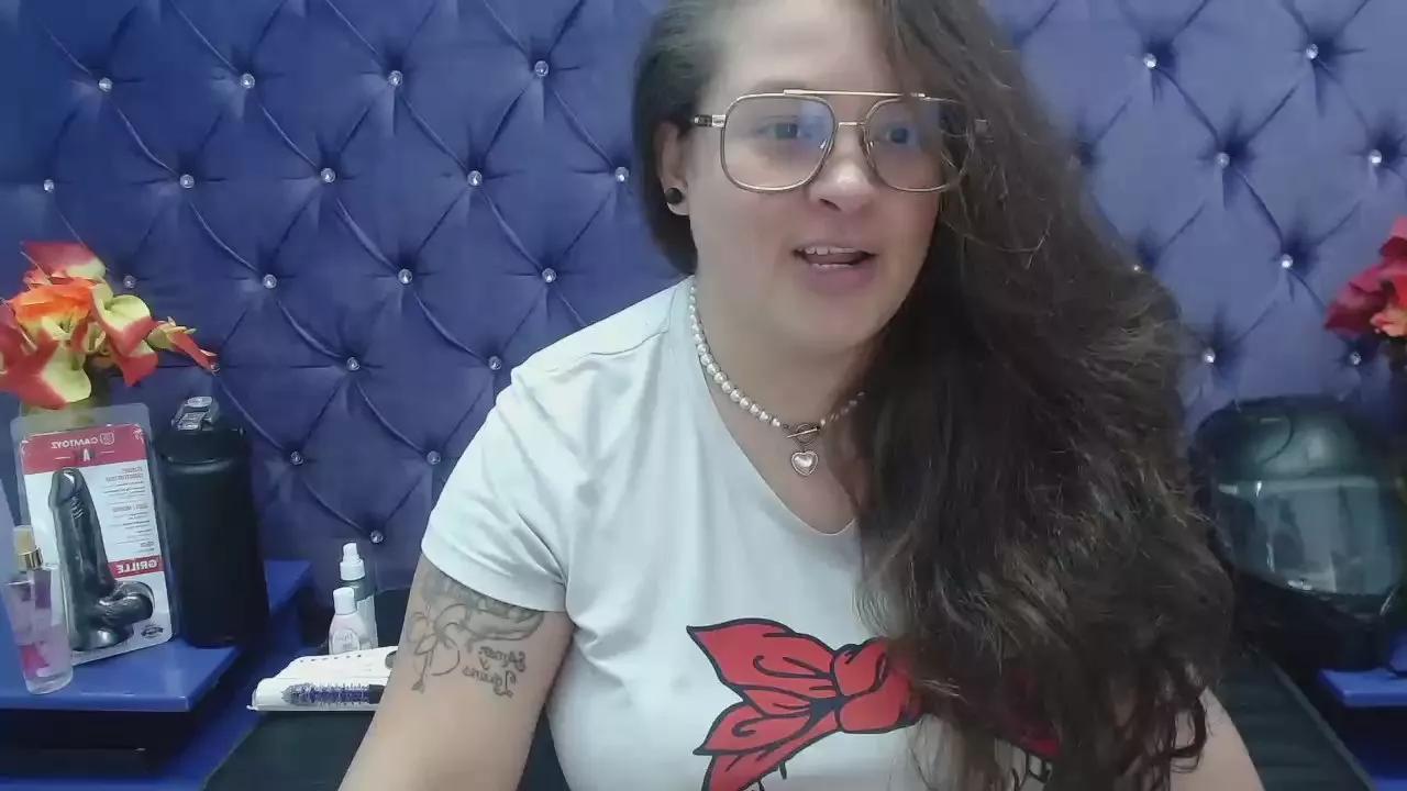 Sara_Thonson_ on Cam4 