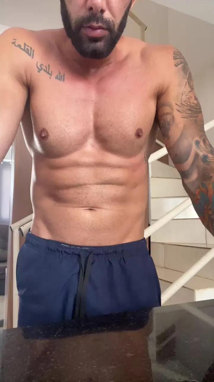 Saradoalto23 on Cam4 