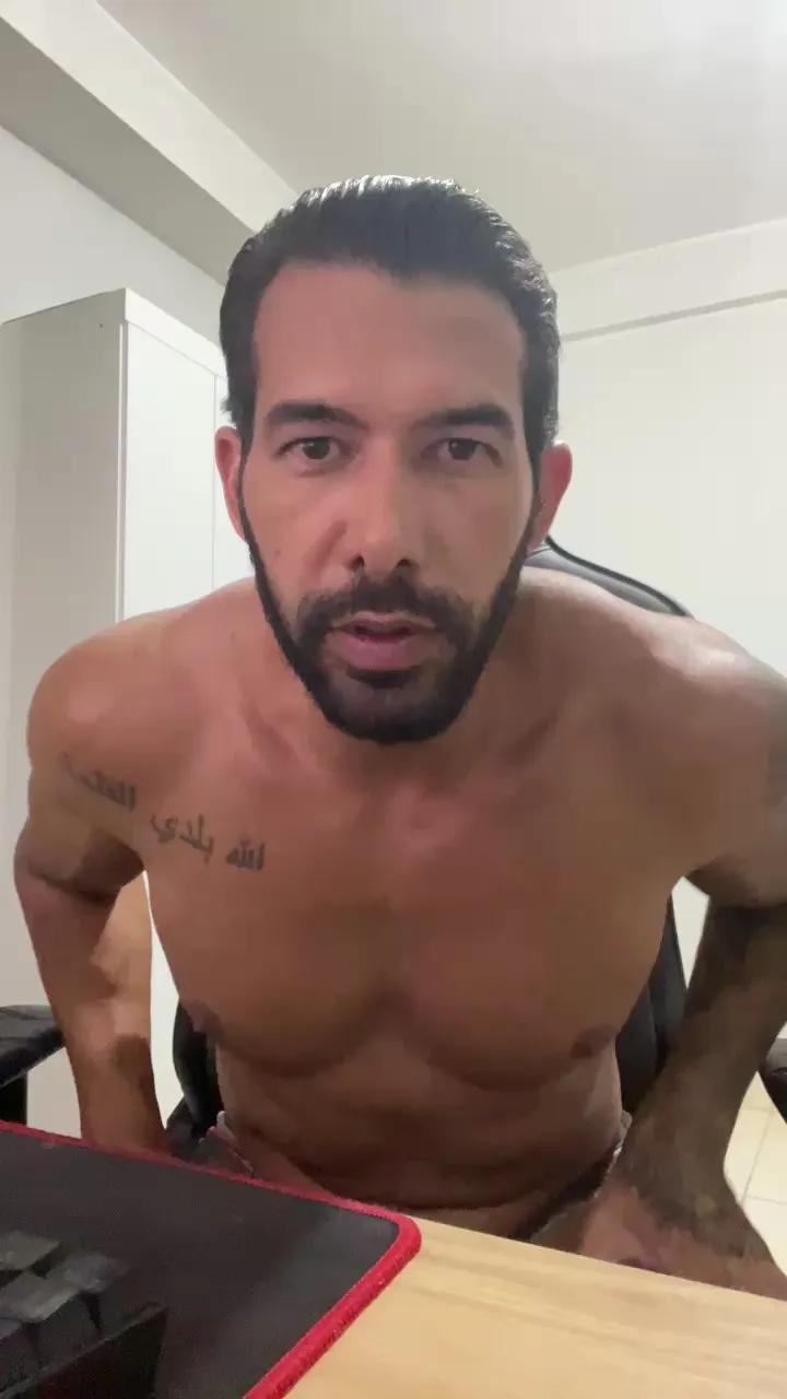Saradoalto23 on Cam4 