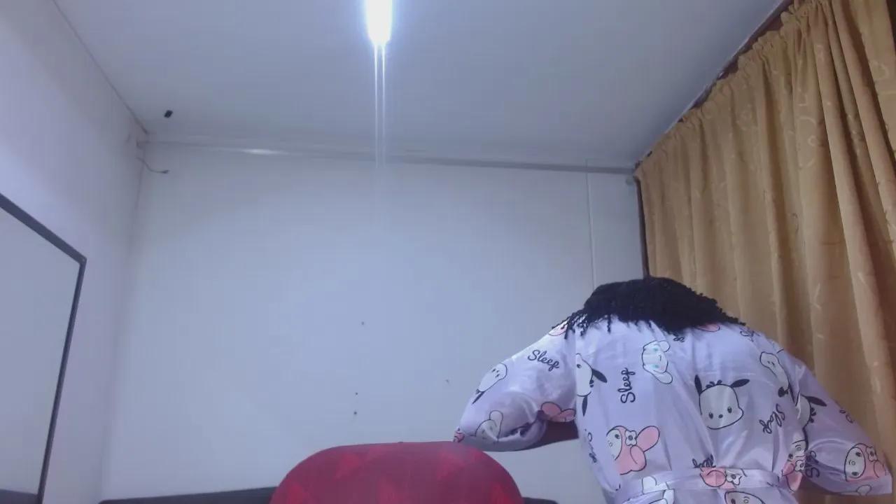 SaraMarks on Cam4 