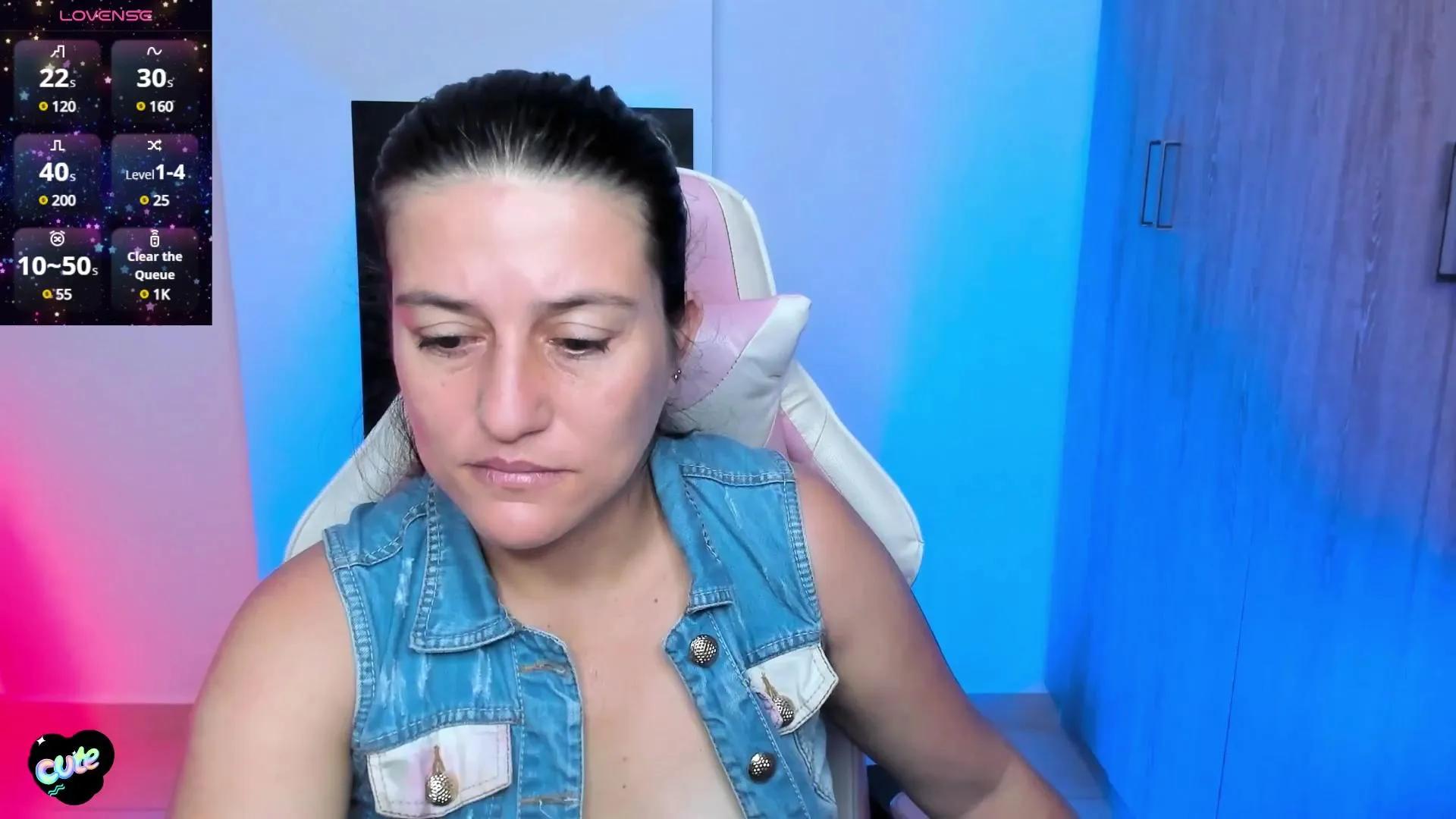 Saskyaa on Cam4 