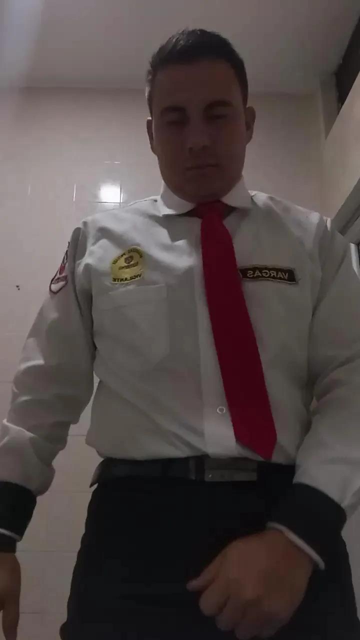 Offline Sergio201829 on Cam4
