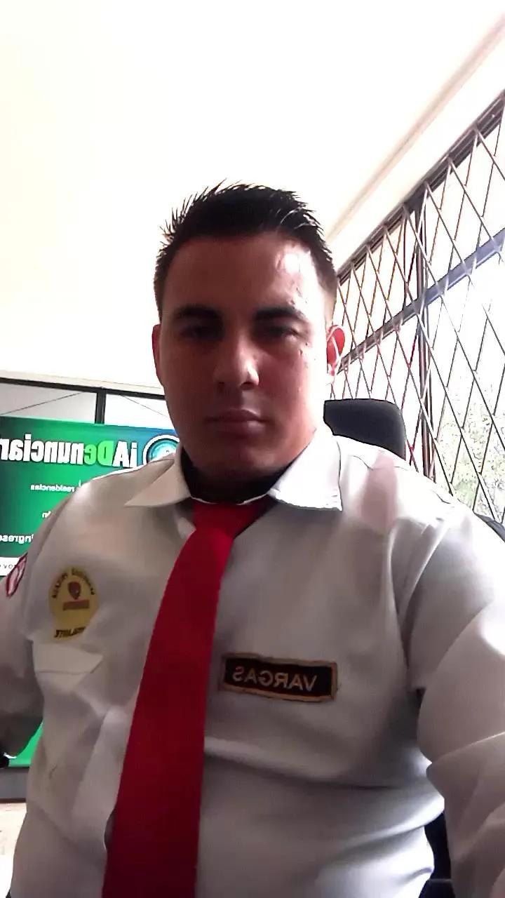 Offline Sergio201829 on Cam4