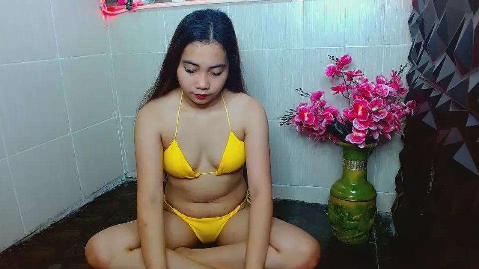 Offline SexyDaniela19 on Cam4