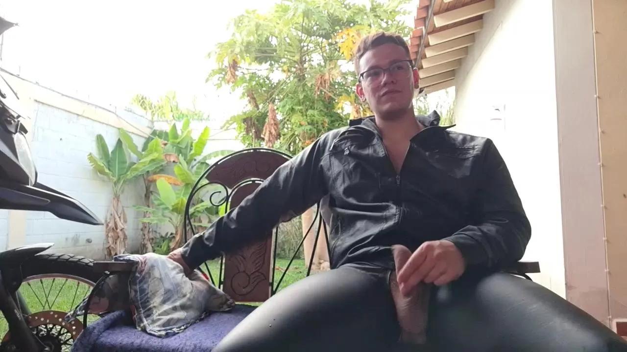 Offline simon_and_dav1d on Cam4