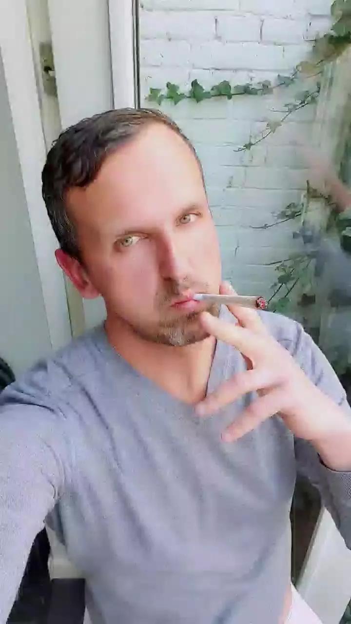 Offline SlutboyBen on Cam4