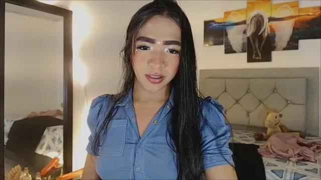 Offline sofiaxdollxxx on Cam4