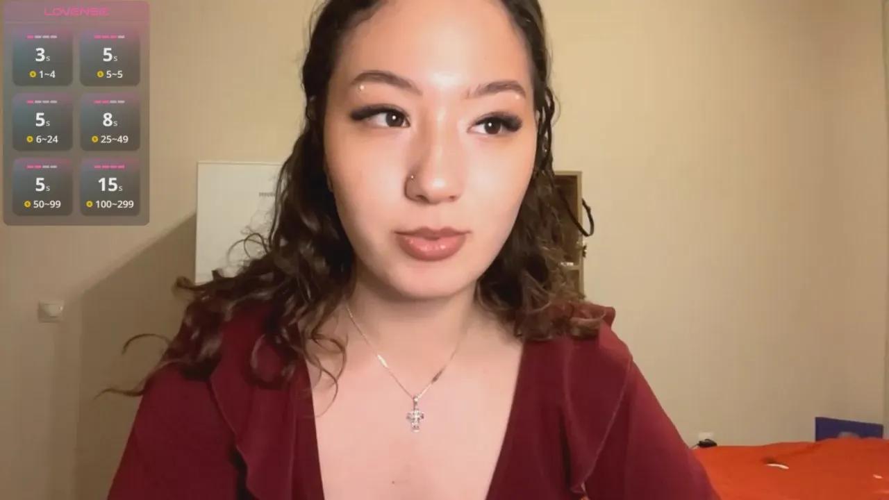 Offline SuzannLertora on Cam4