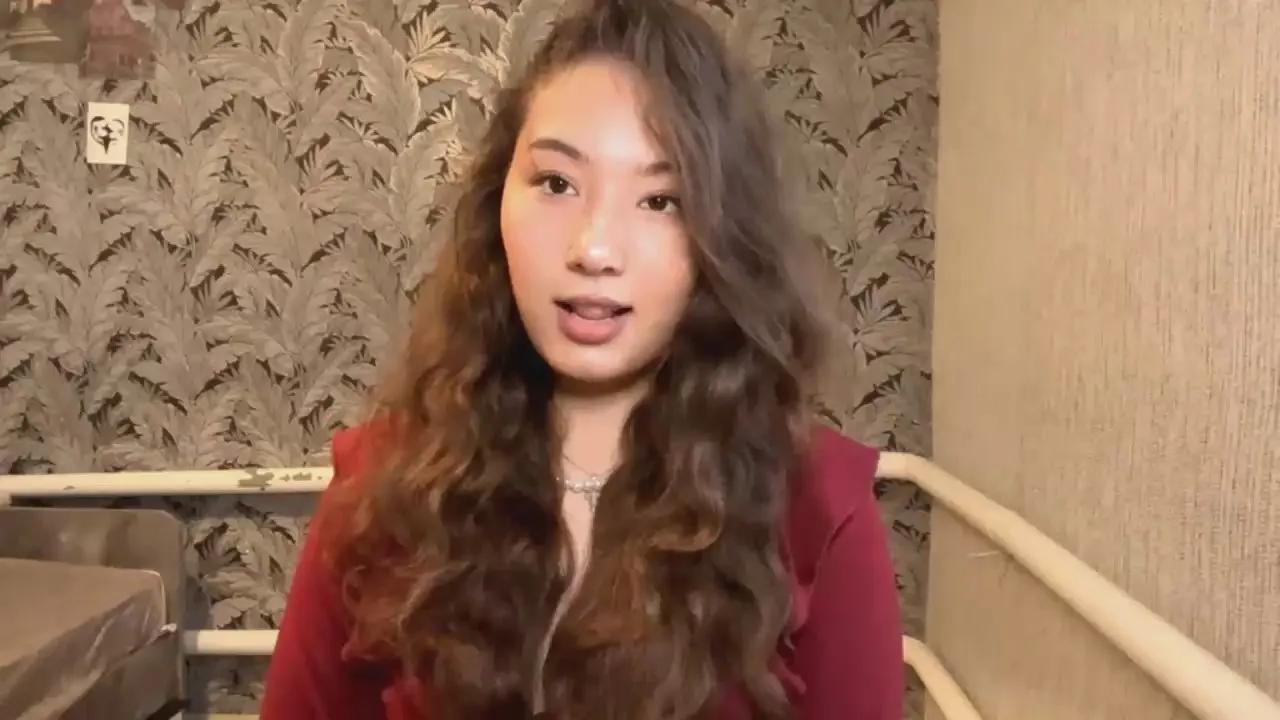 Offline SuzannLertora on Cam4