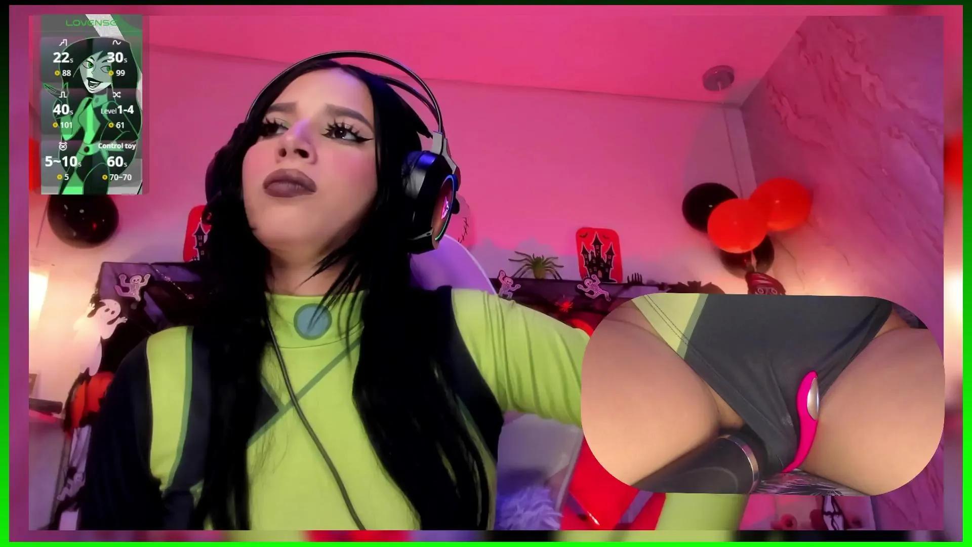 Offline SweetieCloe on Cam4