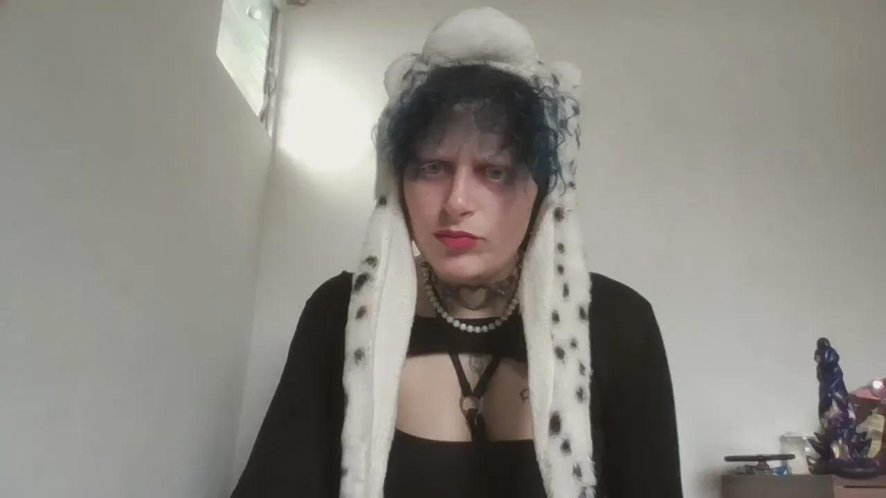 Offline Switch_Asstrid on Cam4