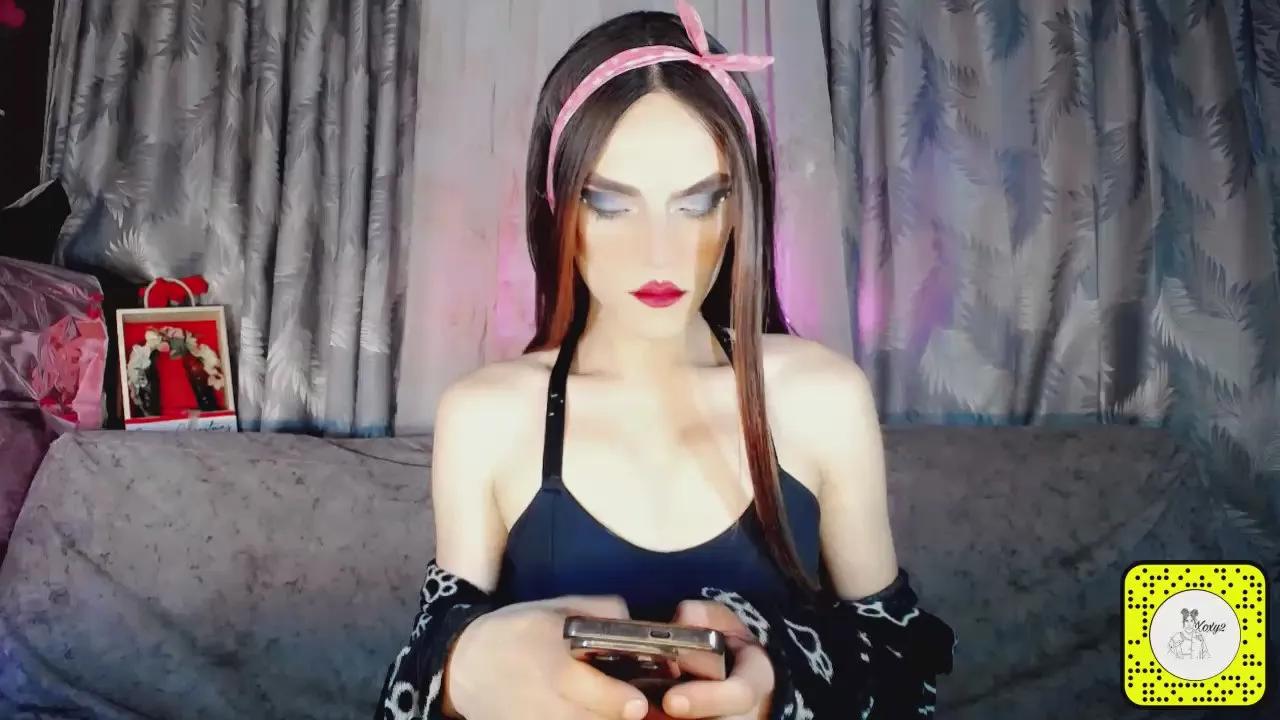 Offline TatiGil on Cam4