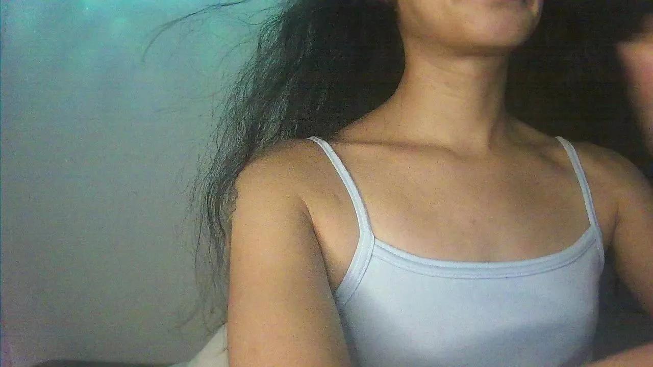 Offline TeaFM on Cam4