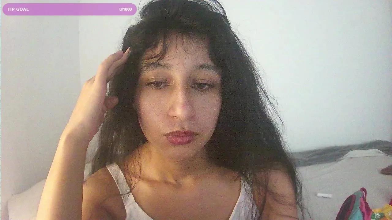 Offline TeaFM on Cam4