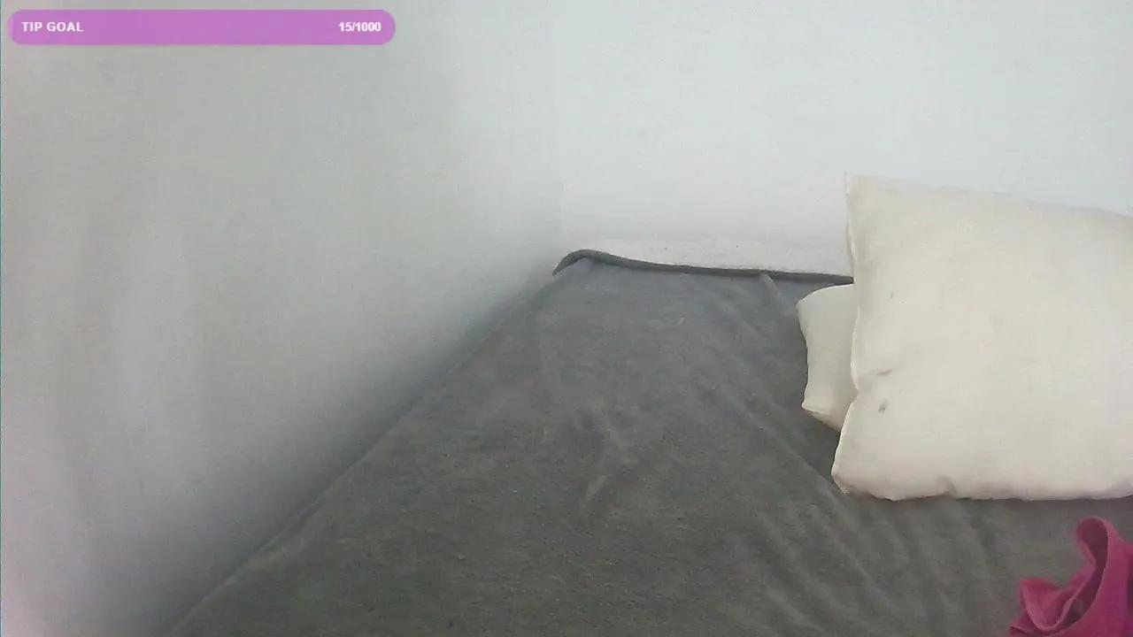 Offline TeaFM on Cam4