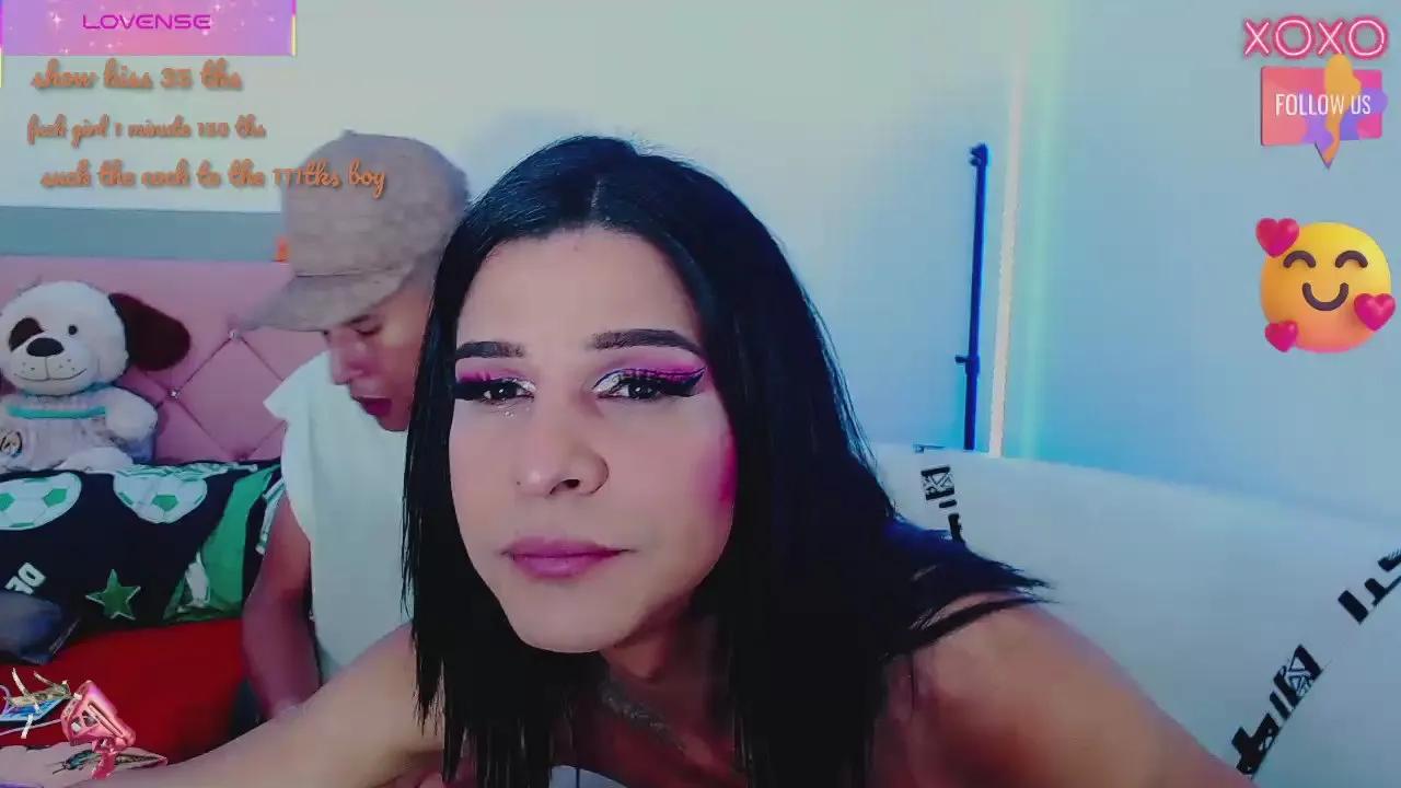 Offline titania_000 on Cam4