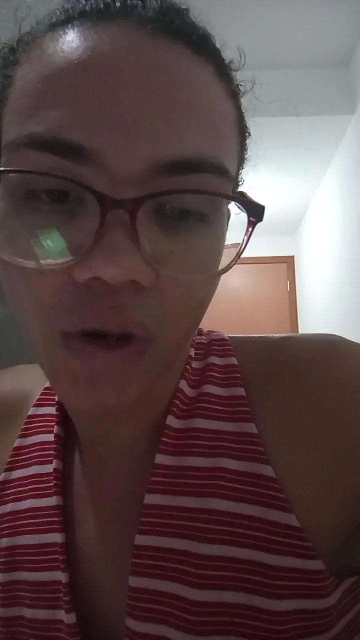Offline Transputinha83 on Cam4