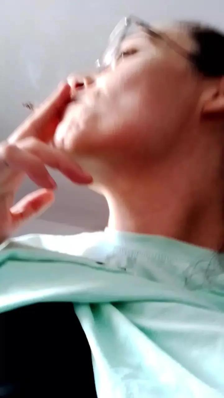 Offline Tumorvosa on Cam4