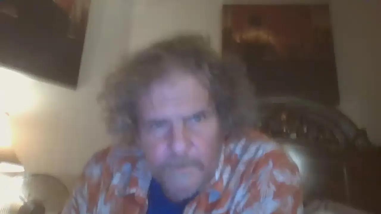 Offline twistedsteel69 on Cam4