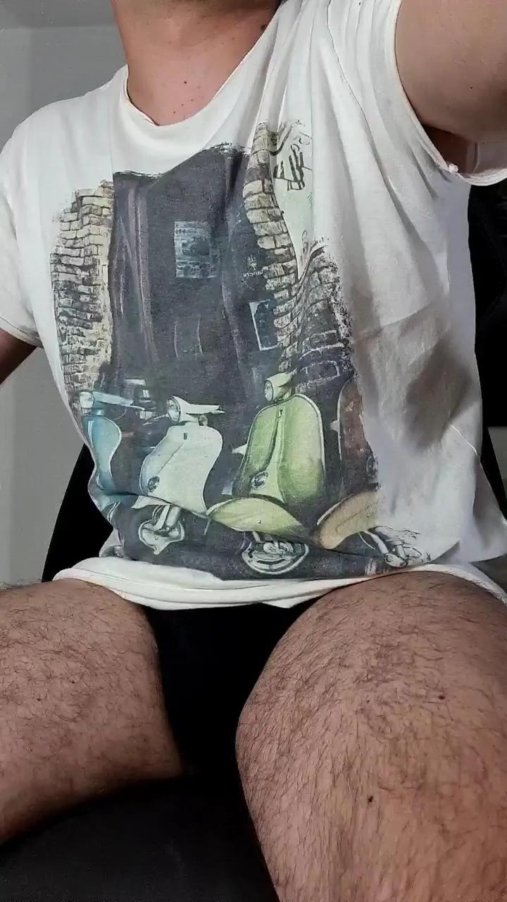 uncutcockitaly on Cam4 