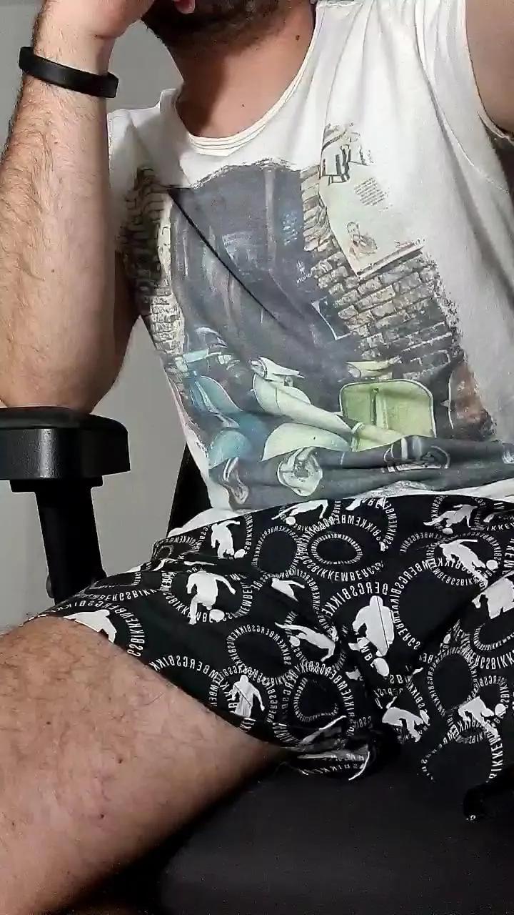 uncutcockitaly on Cam4 