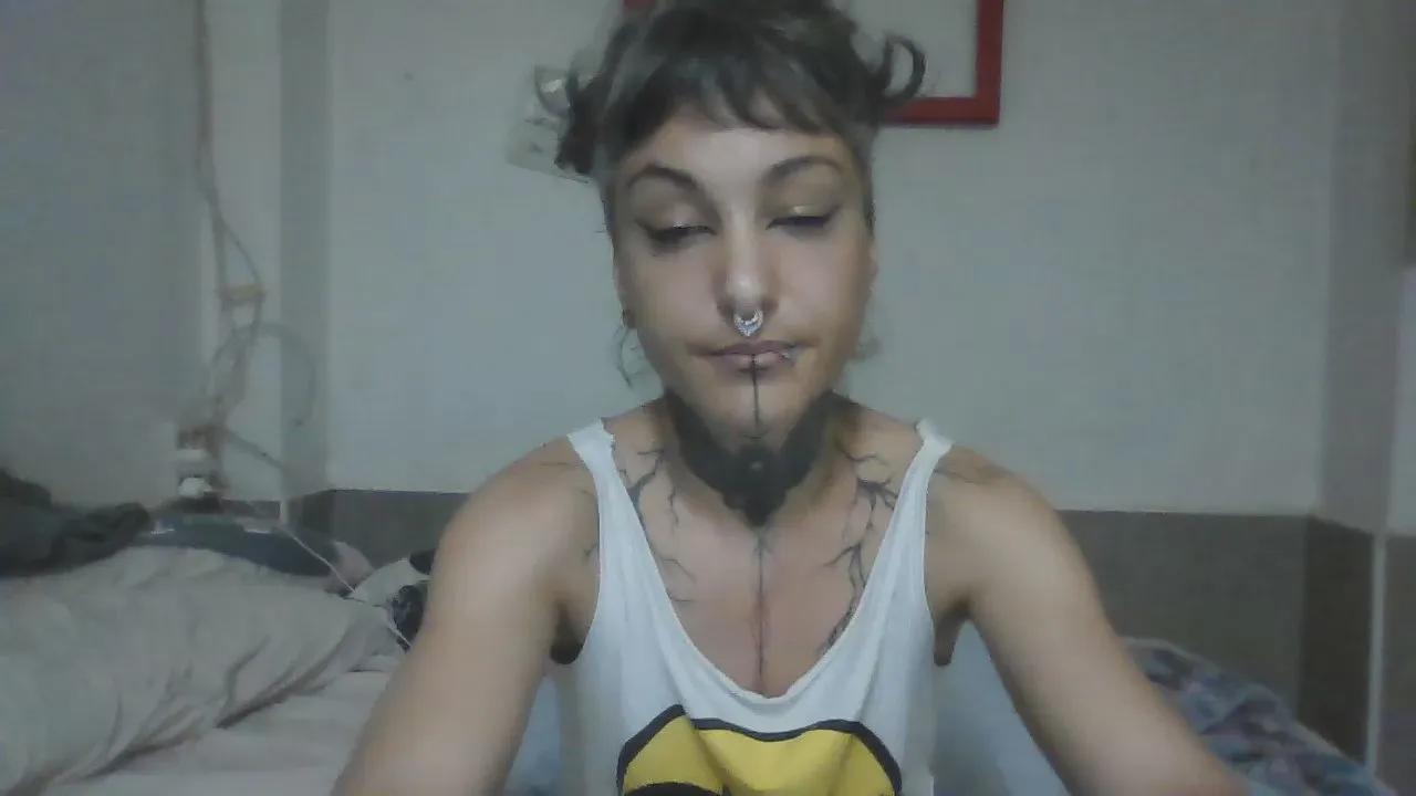 Offline UrValkyrie on Cam4