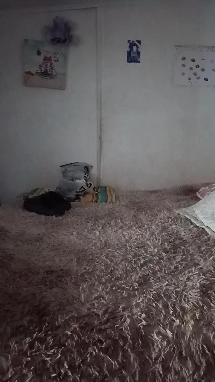 Offline Valeaghatarms on Cam4