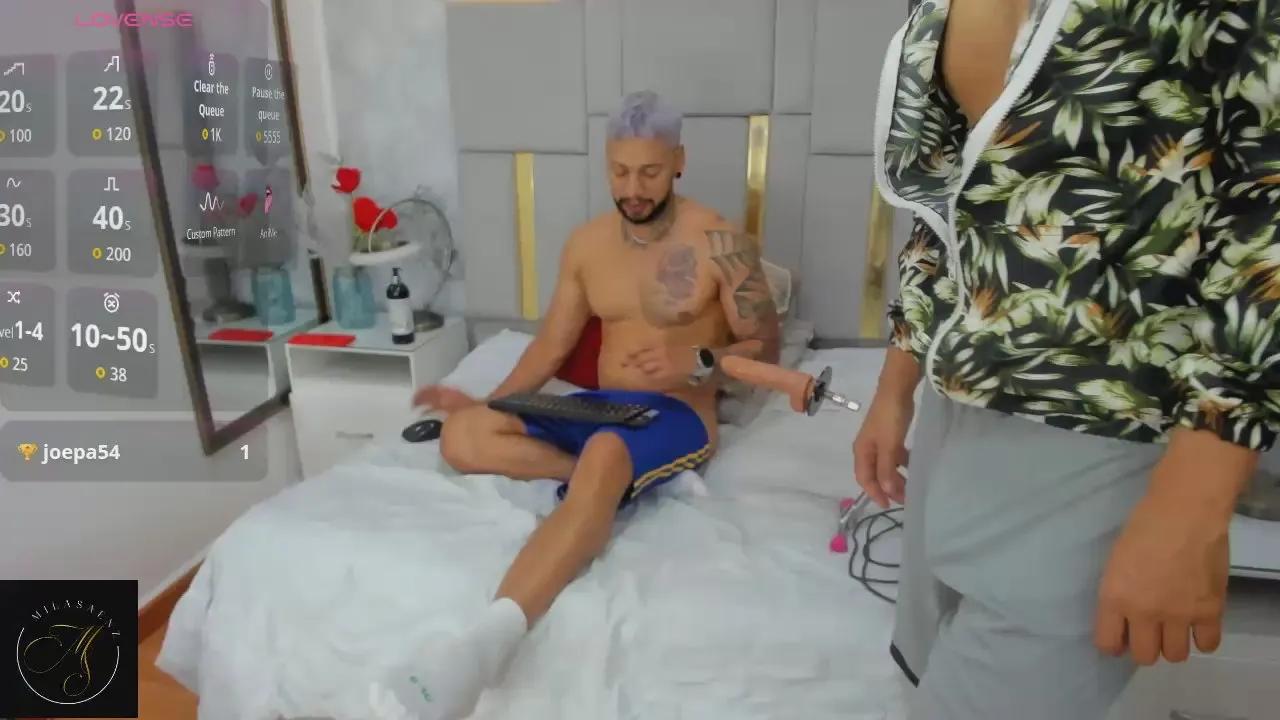 Offline Valentiinoss on Cam4