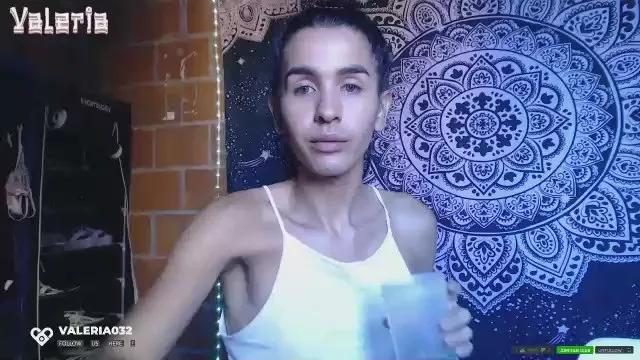 Offline valeria032 on Cam4