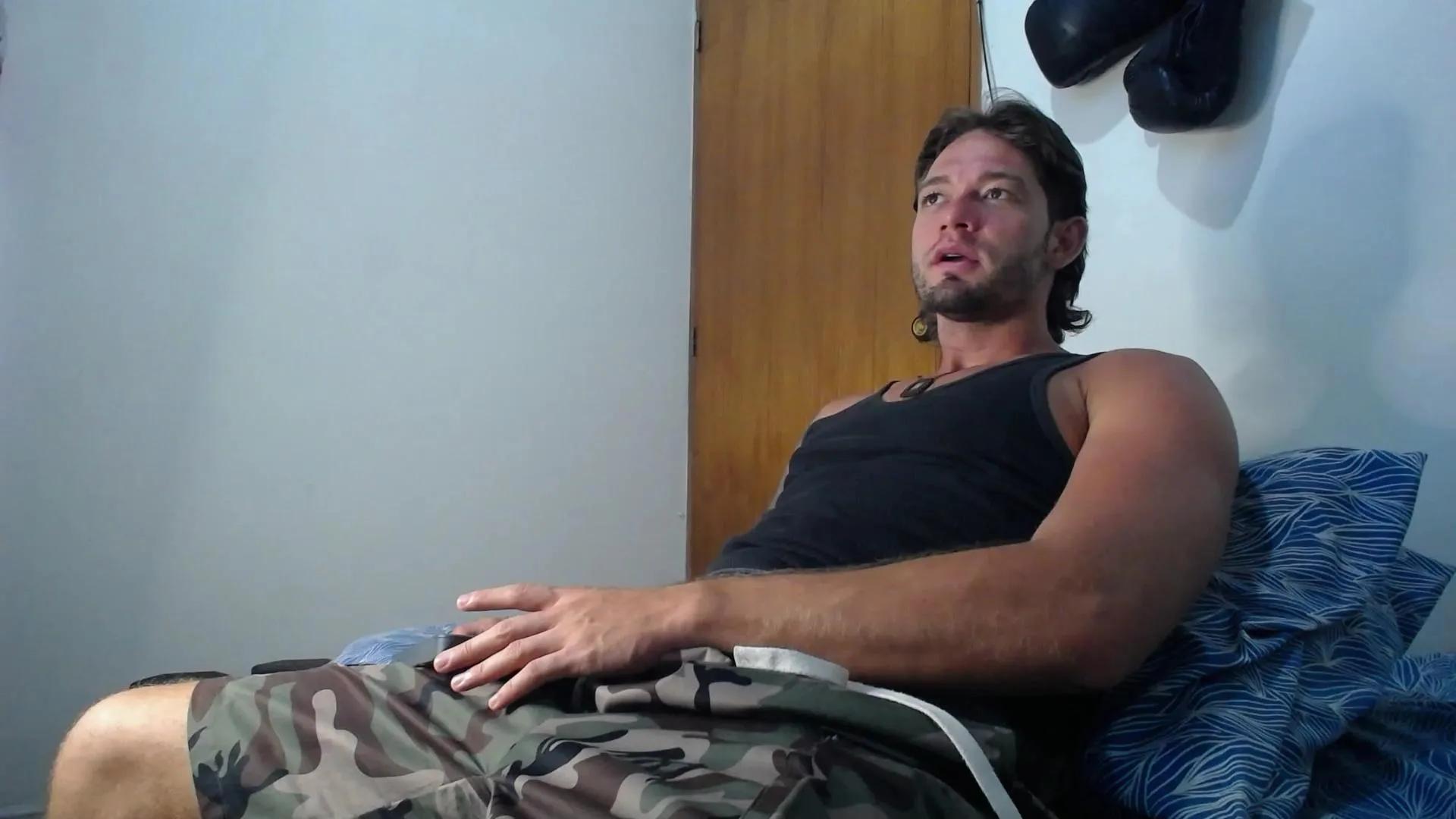 Offline walnniel on Cam4