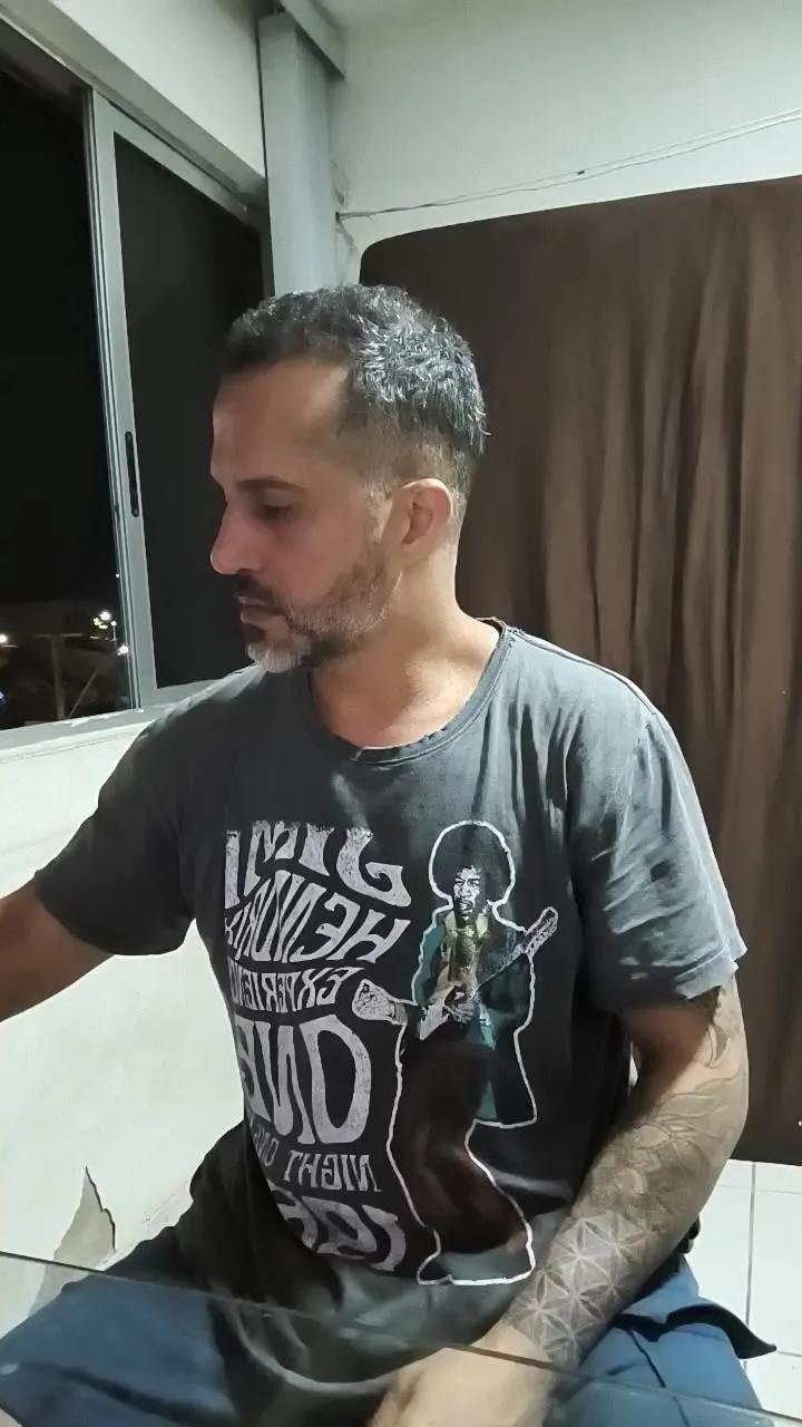 xxMorenosexx on Cam4 